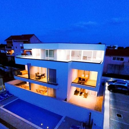 Villa Apartment Joel Traù Esterno foto