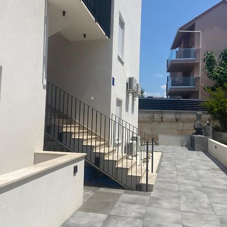 Villa Apartment Joel Traù Esterno foto
