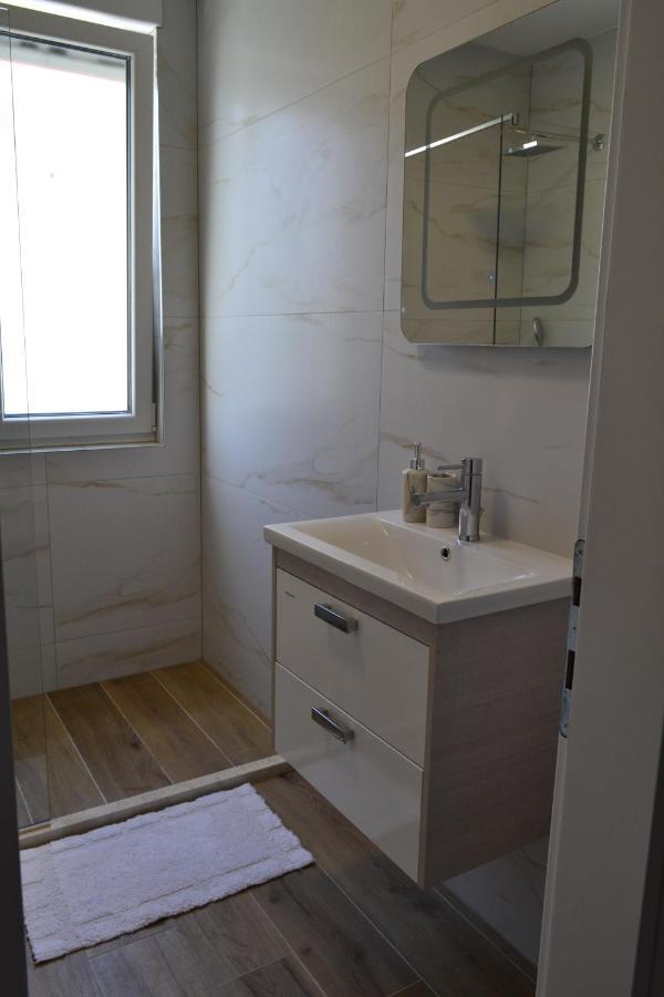 Villa Apartment Joel Traù Esterno foto