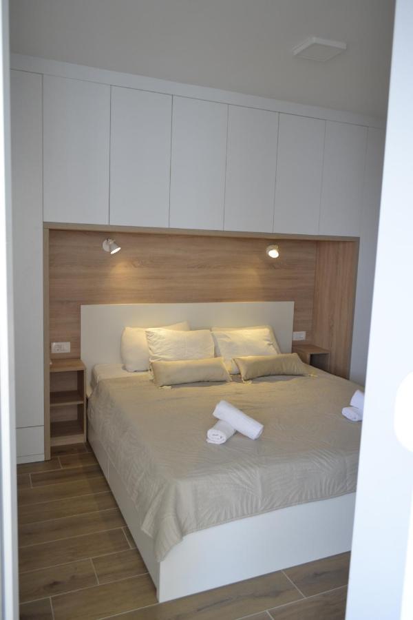 Villa Apartment Joel Traù Esterno foto